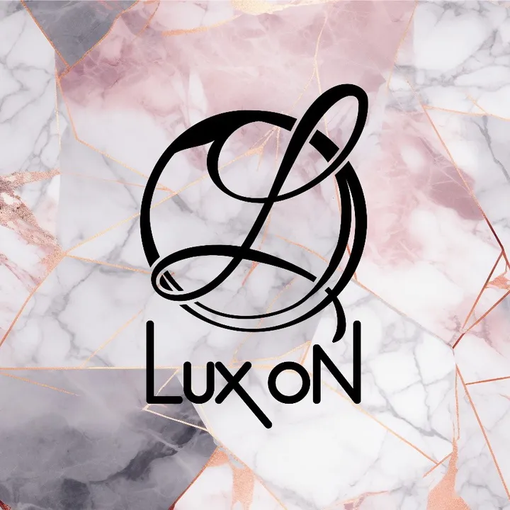 lux_on_nails