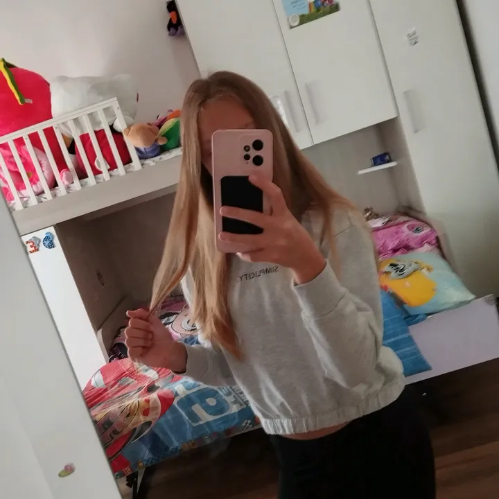 @debbisole