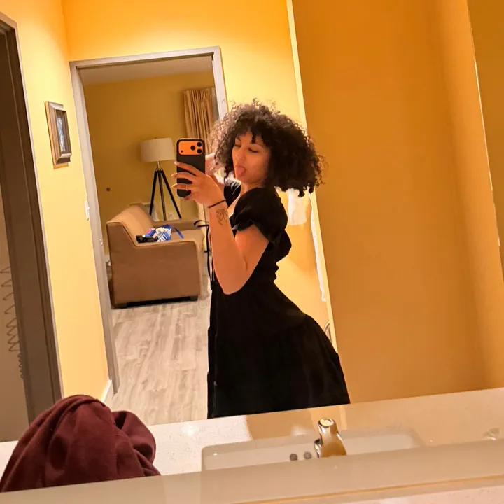 @monicaaa.com