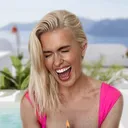 @adrianaabenia