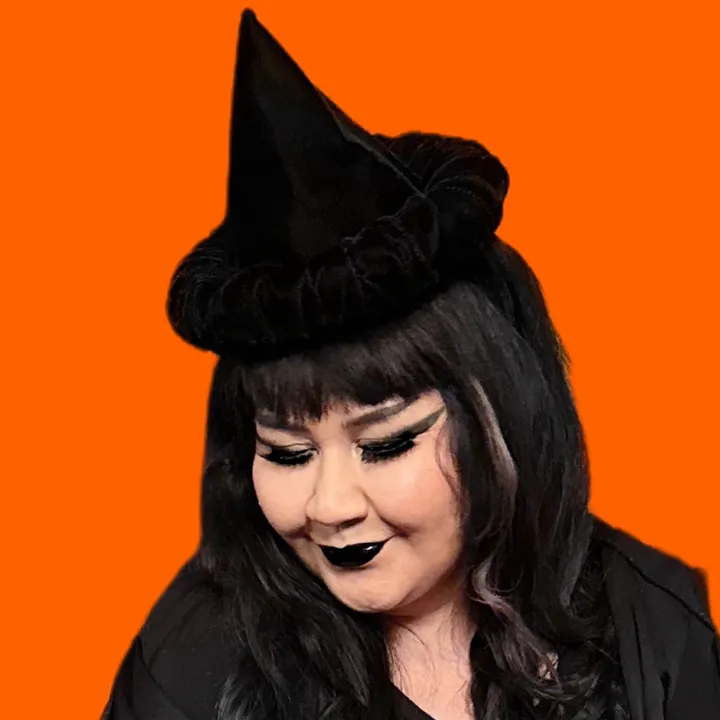 hauntina