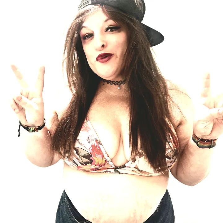 _curvybratbabe71