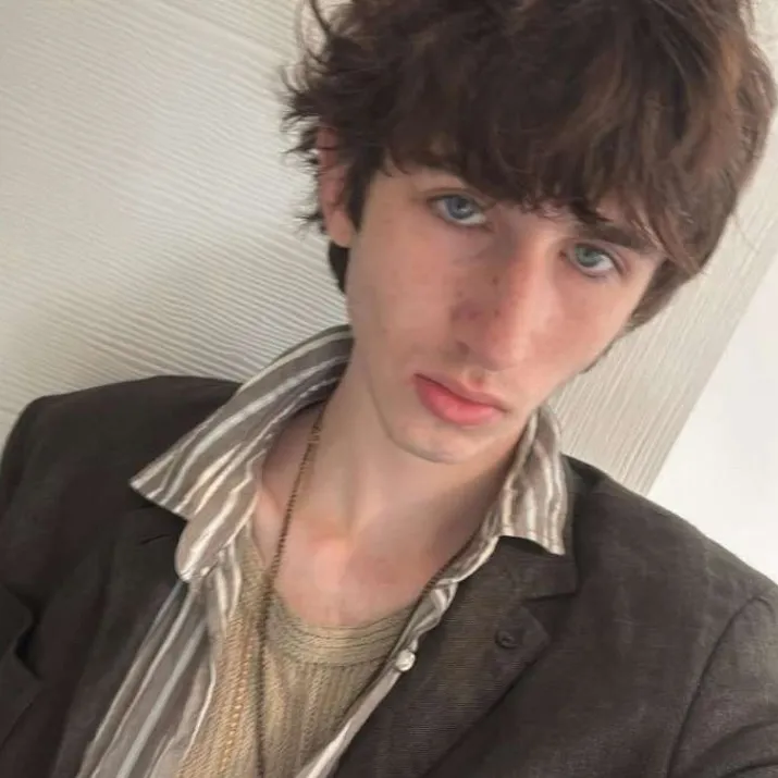 charlie_doesfashion