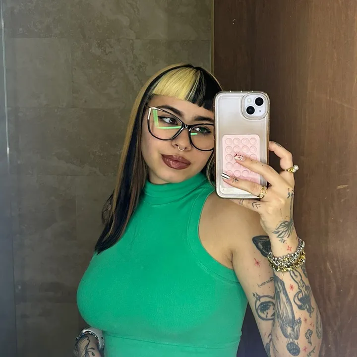 @vavilees