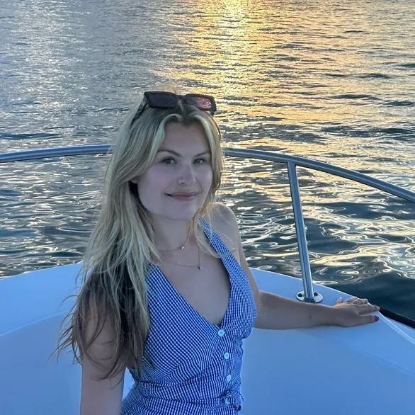 financebestiechloe