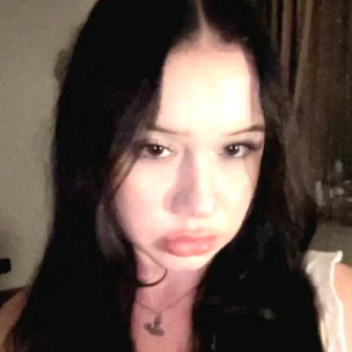 @headphonegurl