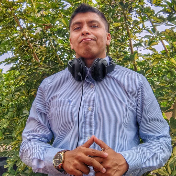 @dj.ese