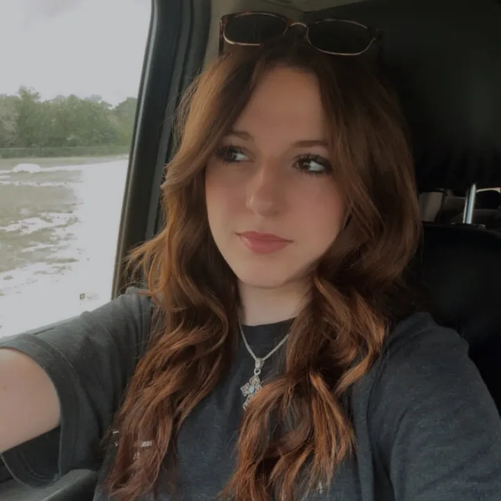 @lexismoore8