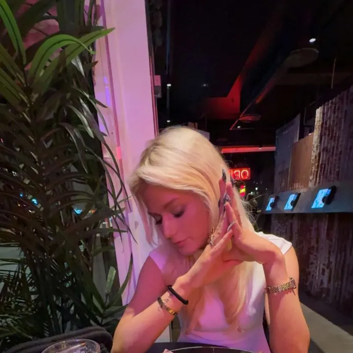 theavinc06