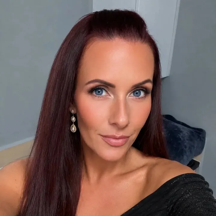 @charlie15250630