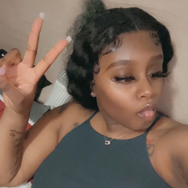 @topqueenwoods