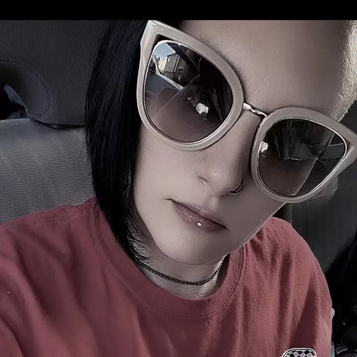 ericalaurenlynch