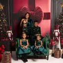 @theemoxamfamily