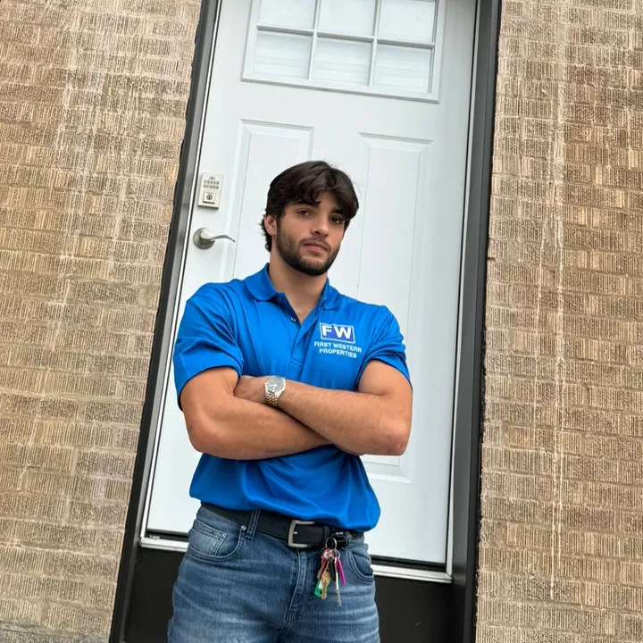 @stamos_apartments