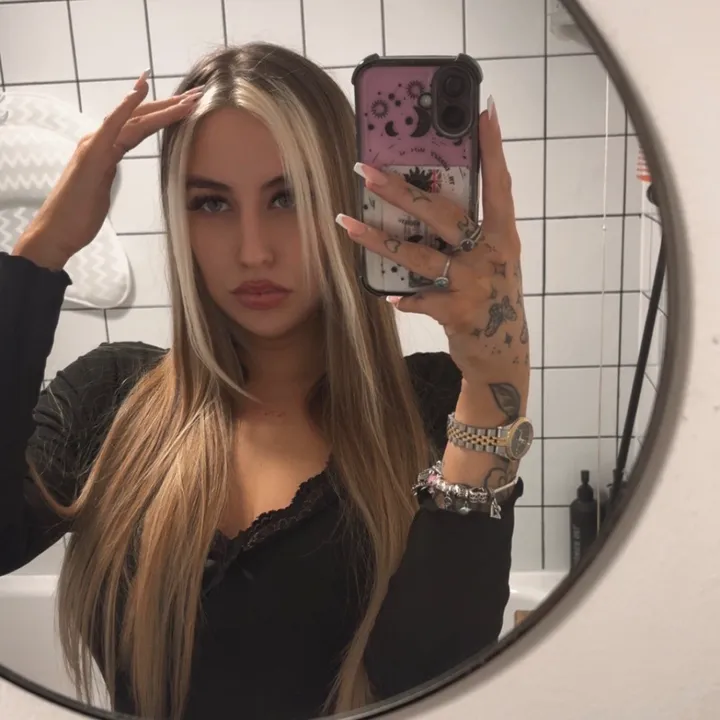 @courtneyjade_98