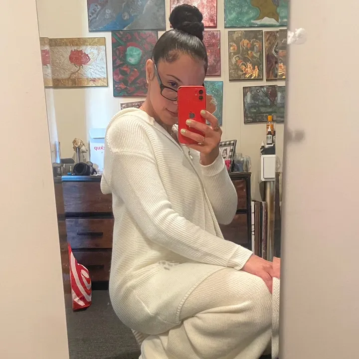 @preciouz1ny