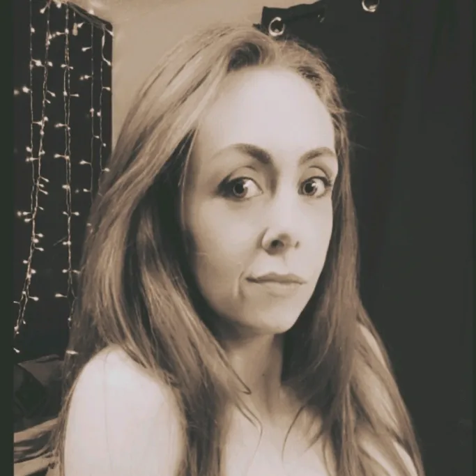 @dark.satiricalsarah2.0