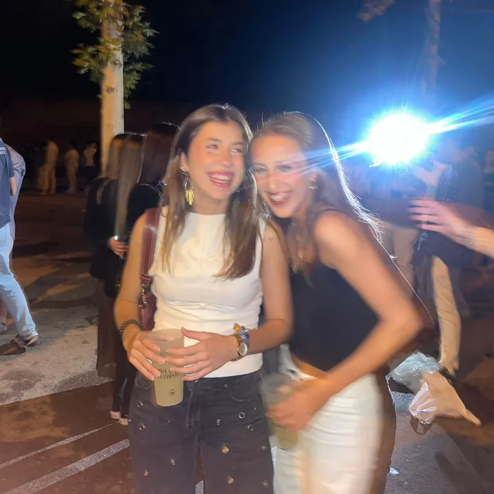 @raqueelrojasb