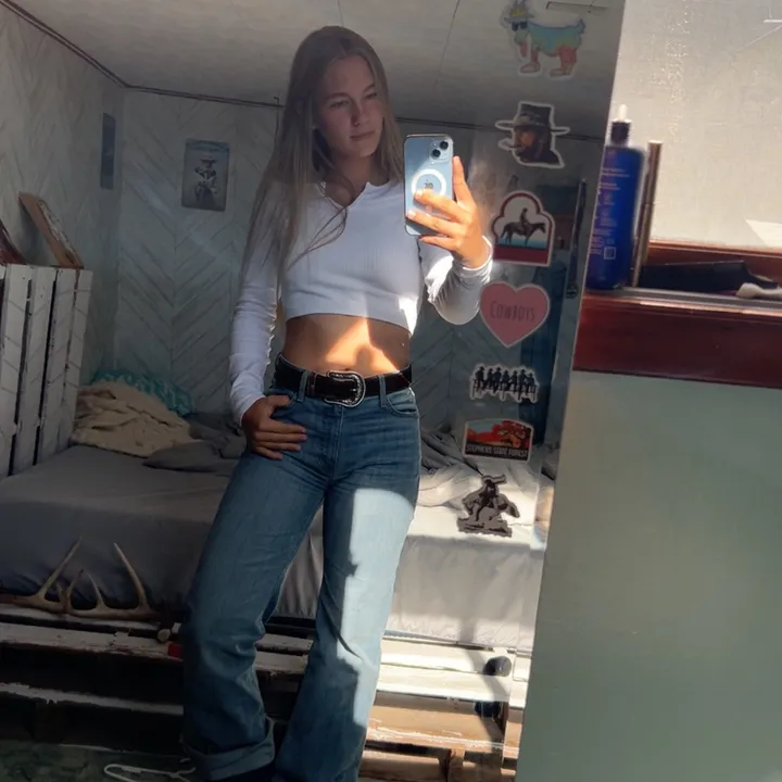 @anahbelle111