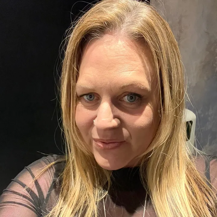 @blueeyesessex