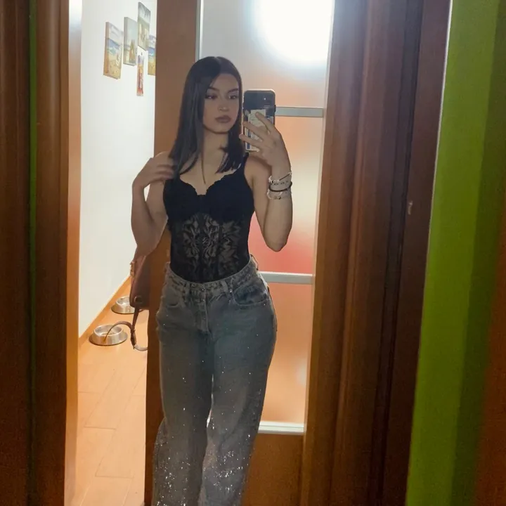 @lauravavassorii