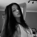 @zuziadebska