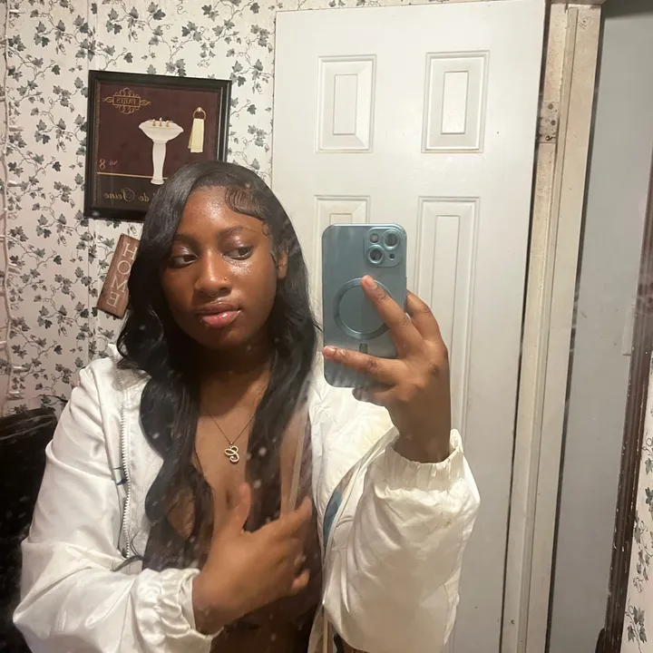 @cammieneshay