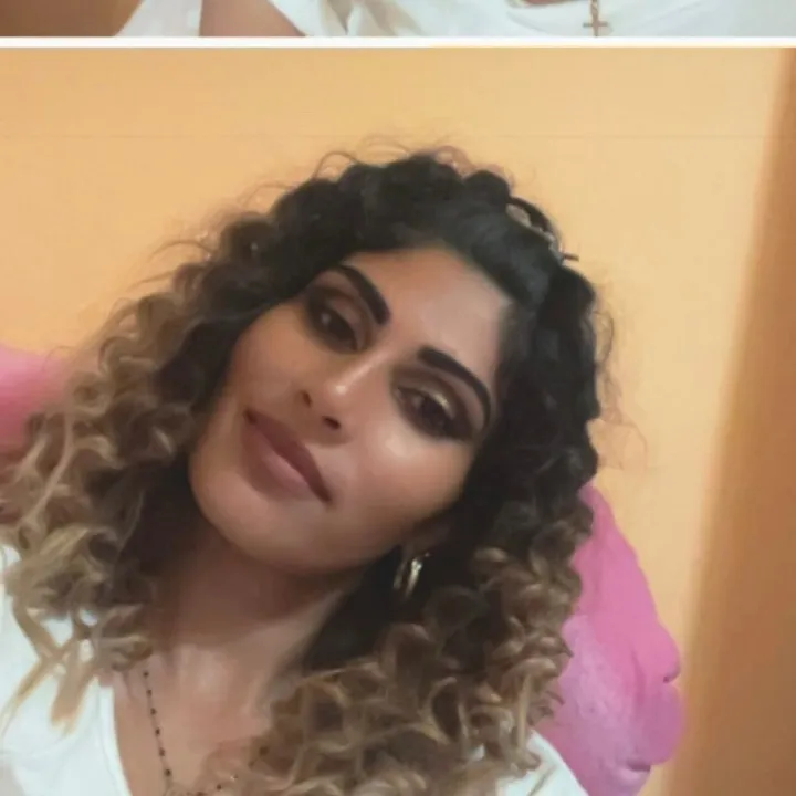 @violentaanays
