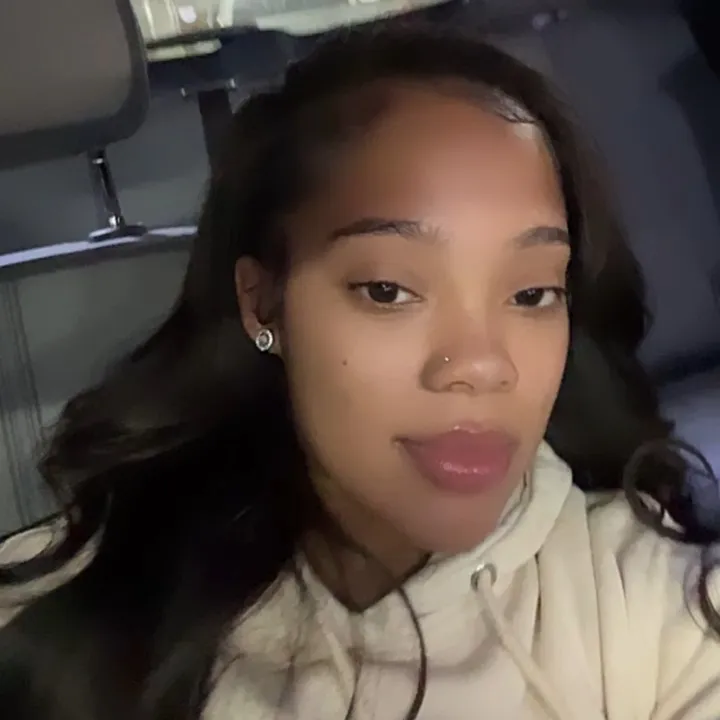 @queendee.1