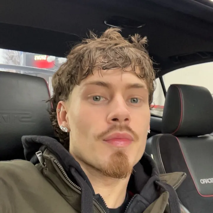 @grayson9011