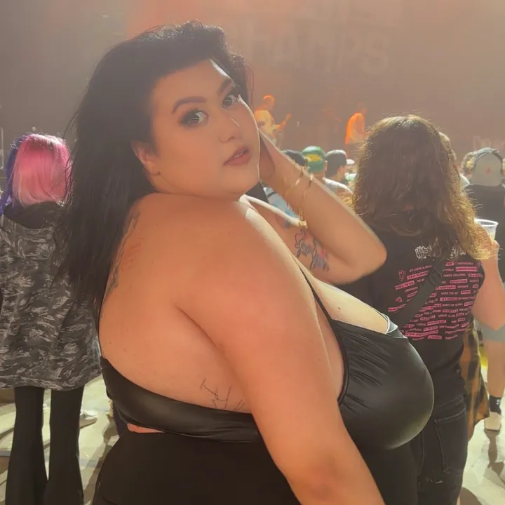 @thelovelykacy
