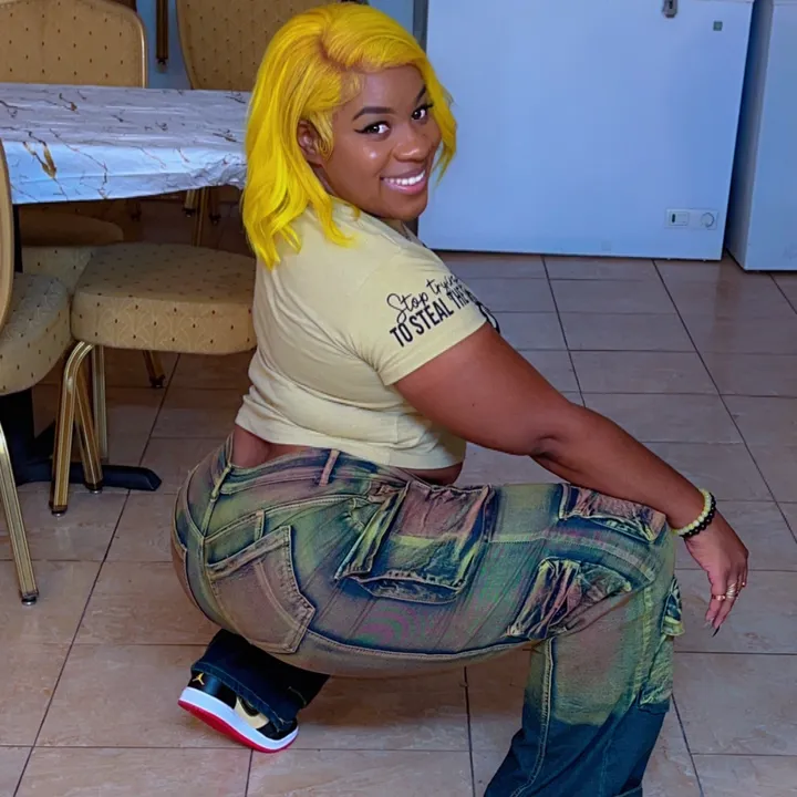 queen_lexii0821