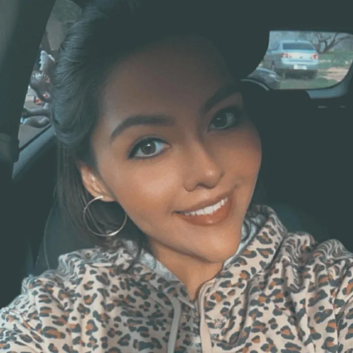 @ashleyzurcc