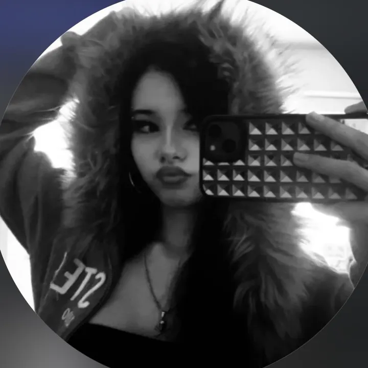 @cherribunniee