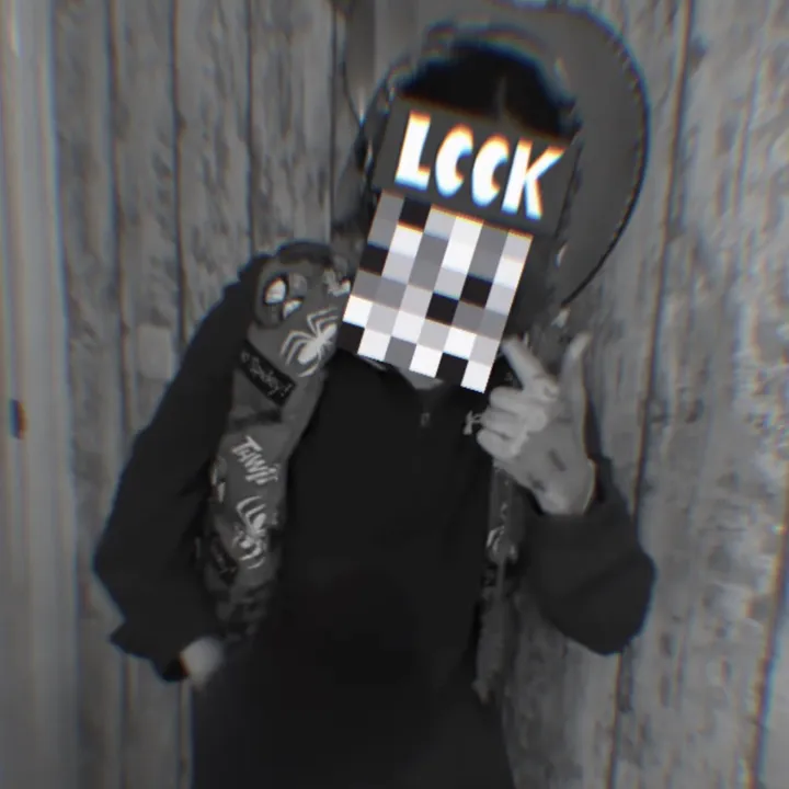 @_.imstillhere