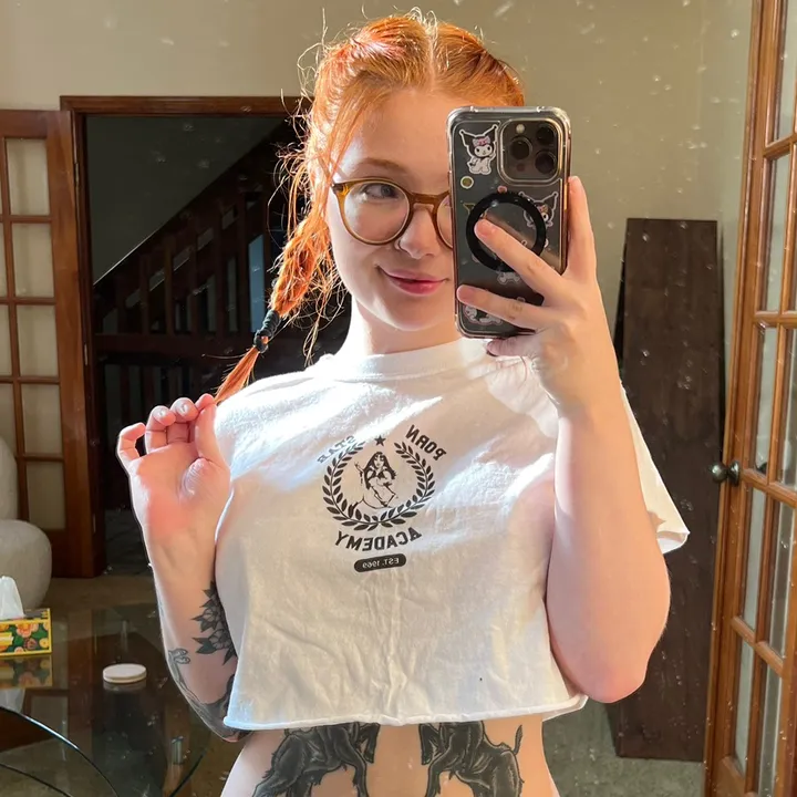 needynaomi