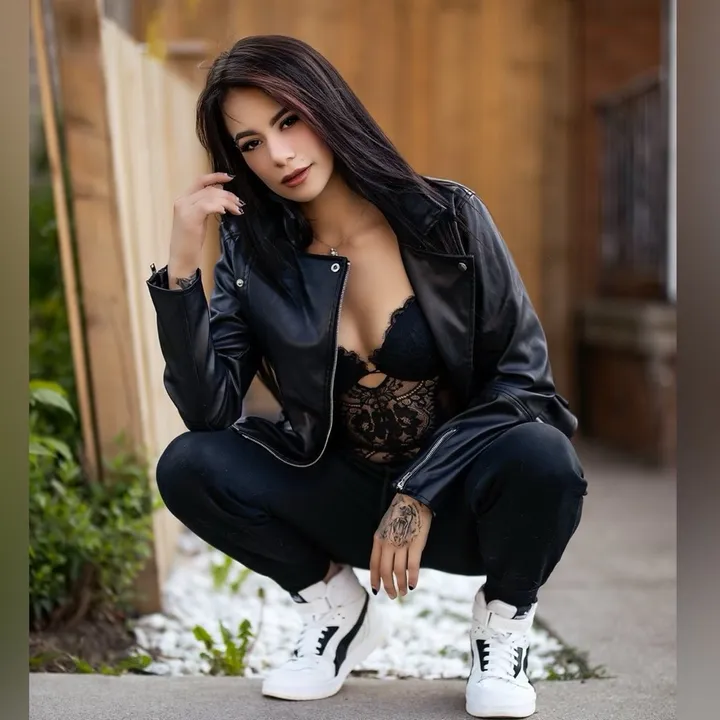 @lizzyggg