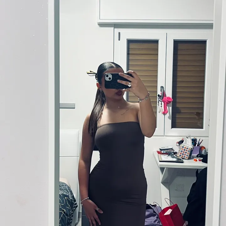 @dibellaaelisa