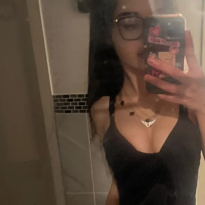 @mavish_holly