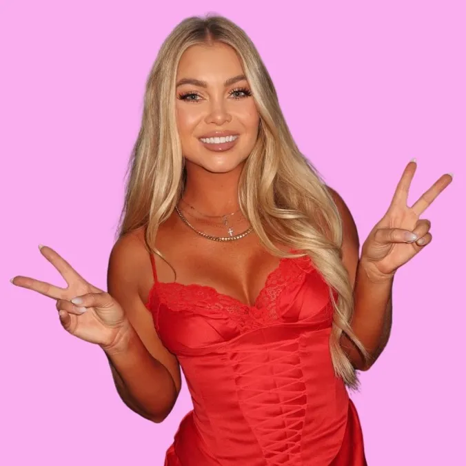 @haileyraeostrom
