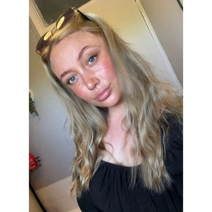 tania.halliday