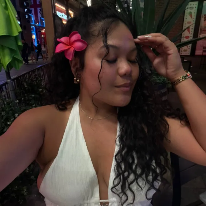 @maluakiana