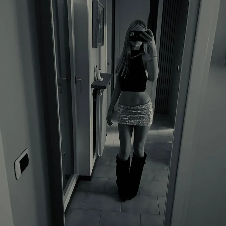 luciaa.comottiii