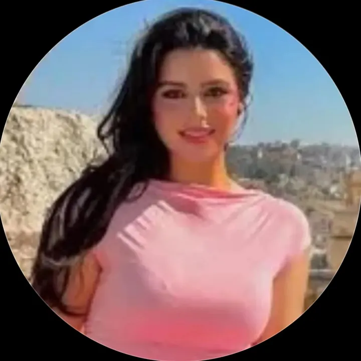 laraabuhamdaa