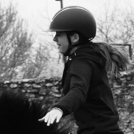 @tess.horse