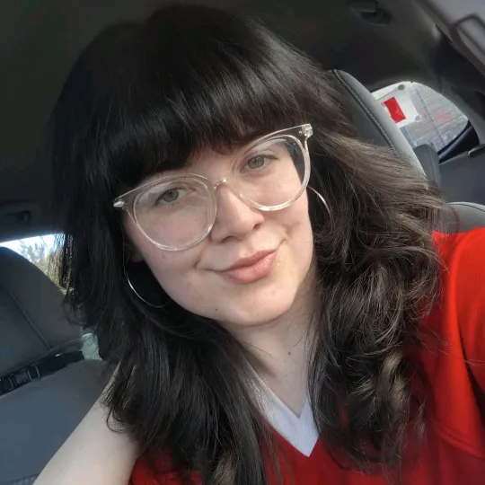 chloe_sings1313