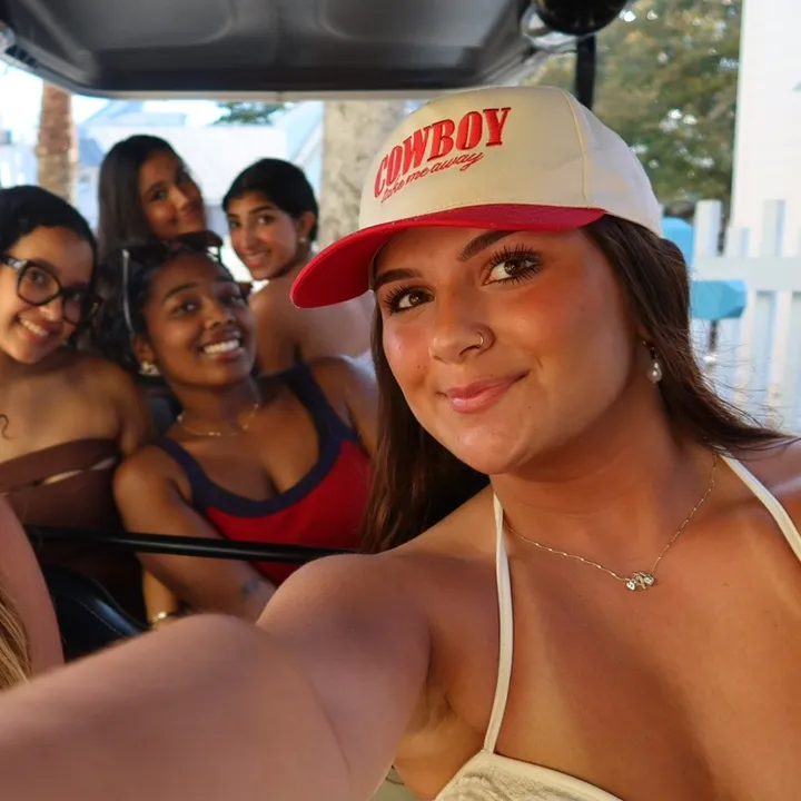 @uhliyasgross
