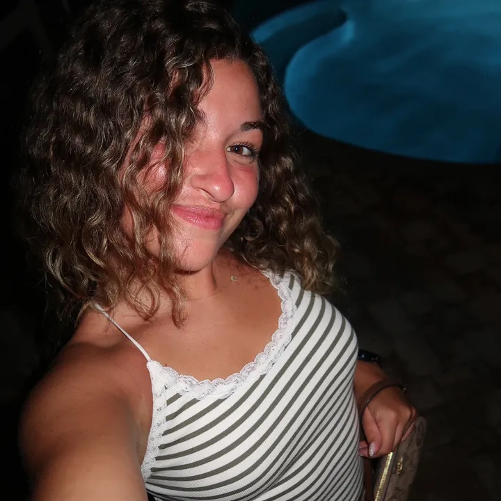 @macykennedy14