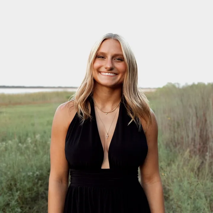 chloegrose_