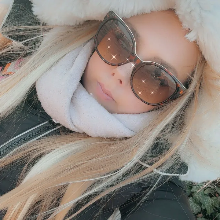 @sansvanessa